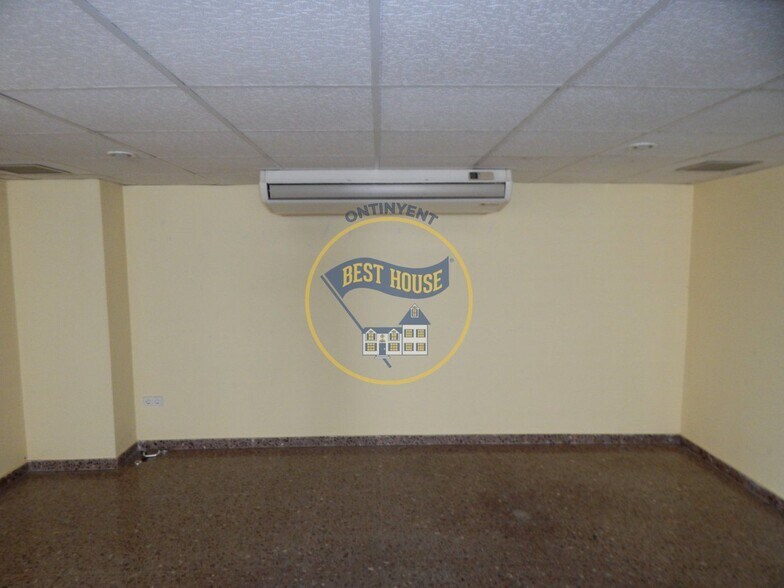 Retail in Ontinyent, Valencia to rent - Primary Photo - Image 1 of 29