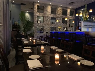 More details for 555 W 43rd St, New York, NY - Retail to Rent