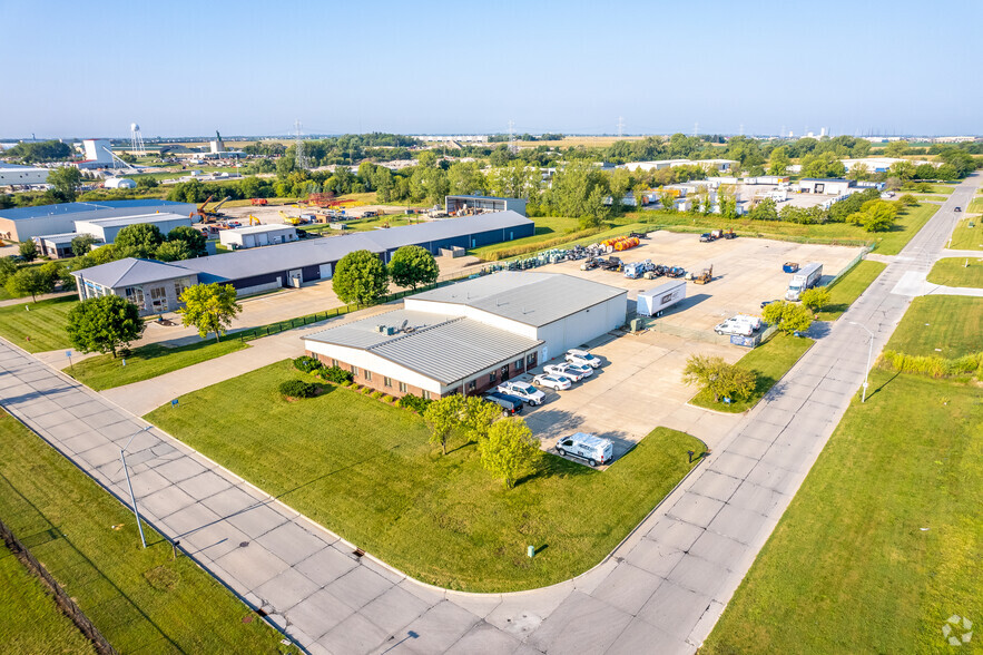 2800 SE Gateway Dr, Grimes, IA for rent - Aerial - Image 3 of 3