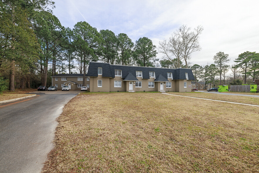 2127-2129 Chesapeake Dr, Chesapeake, VA for sale - Building Photo - Image 2 of 2