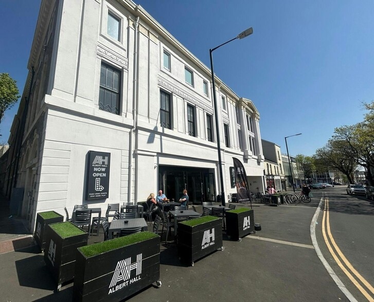 Cradock St, Swansea to rent - Building Photo - Image 1 of 1