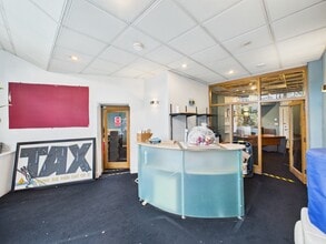 1 Inverleith Gdns, Edinburgh to rent Interior Photo- Image 2 of 4