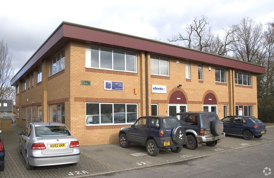 Calleva Park, Aldermaston for sale - Primary Photo - Image 1 of 1