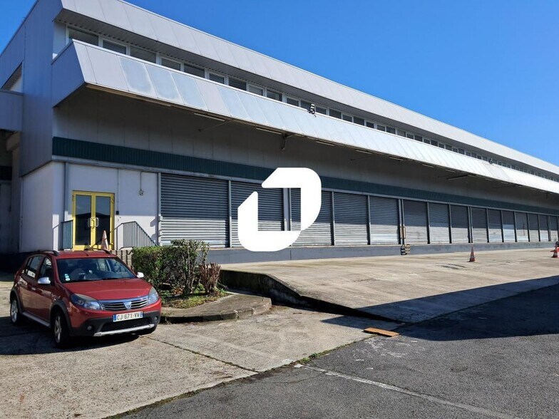 Industrial in Aulnay-sous-Bois to rent - Building Photo - Image 3 of 10