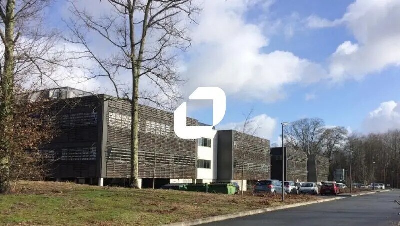 Office in Pessac to rent - Building Photo - Image 1 of 26