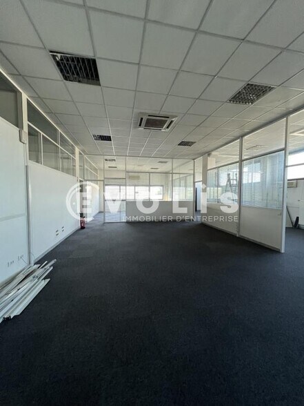 Office in Champigny-sur-Marne to rent - Interior Photo - Image 2 of 10