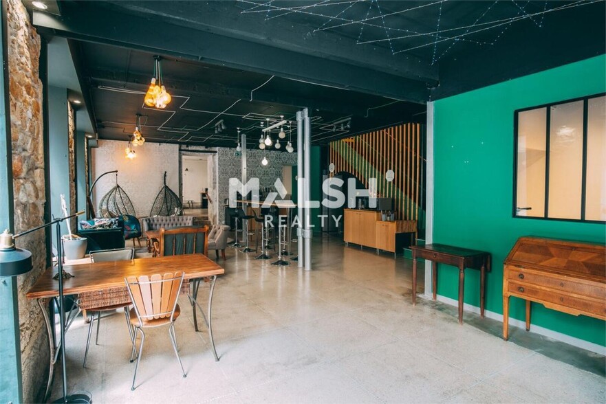 Office in Lyon to rent - Interior Photo - Image 3 of 7