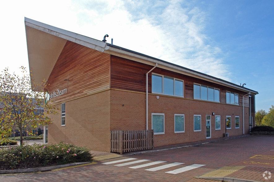 3-3B Opal Dr, Milton Keynes for sale - Building Photo - Image 2 of 3