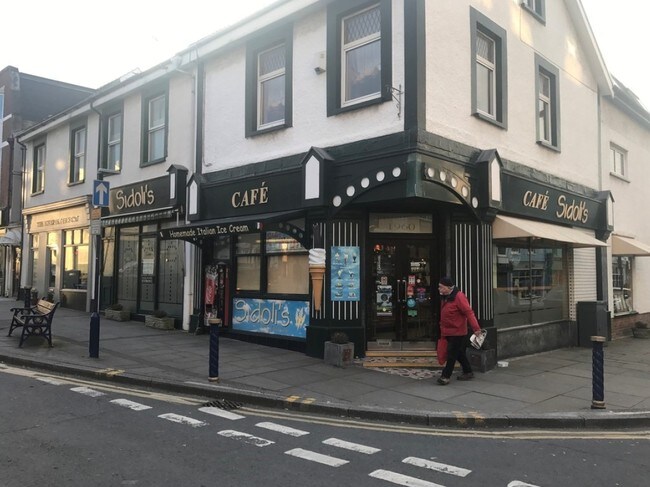 More details for 16-16A John St, Porthcawl - Retail for Sale