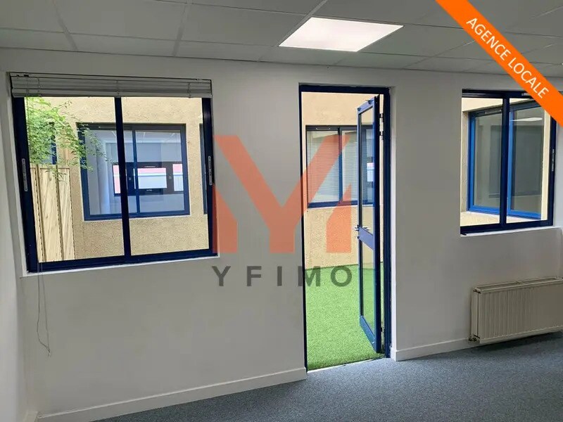 Location Bureaux 180 m² - Photo 1