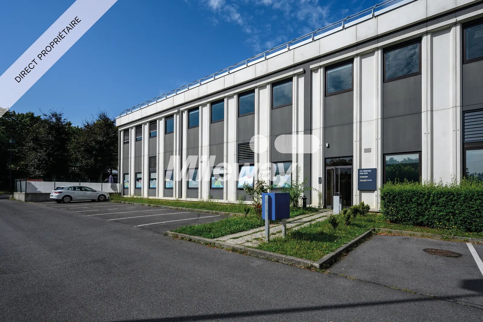 17 Rue Du Petit Albi, Cergy to rent Primary Photo- Image 1 of 28