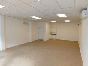 5 Parkhouse St, Ayr to rent Interior Photo- Image 2 of 3