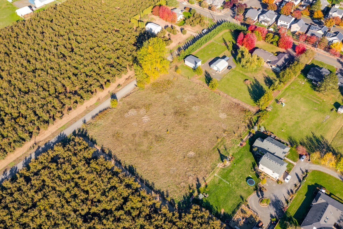 0 NE Cullen, Newberg, OR for sale Primary Photo- Image 1 of 1