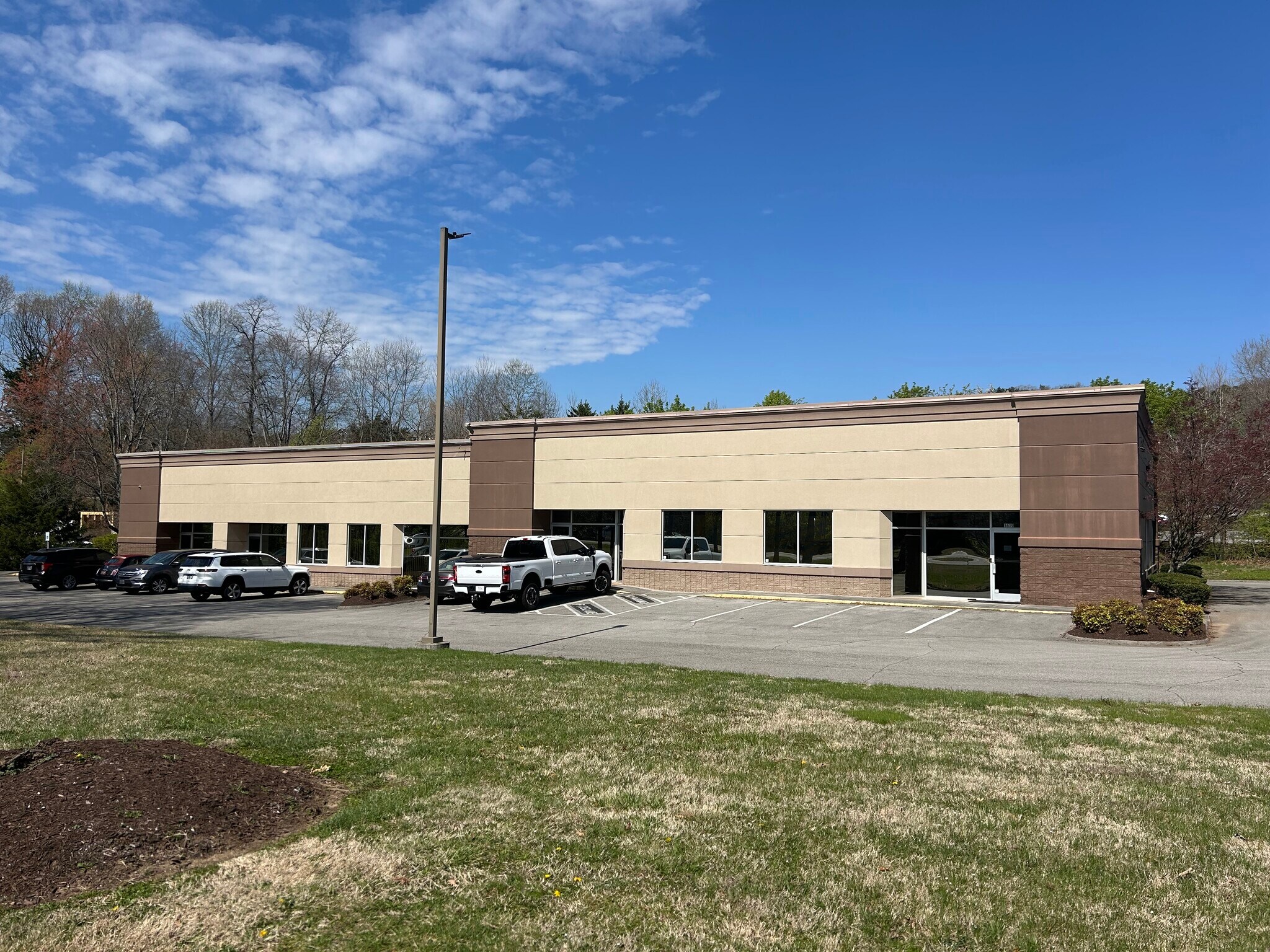 1619 Schaeffer Rd, Knoxville, TN for sale Primary Photo- Image 1 of 1