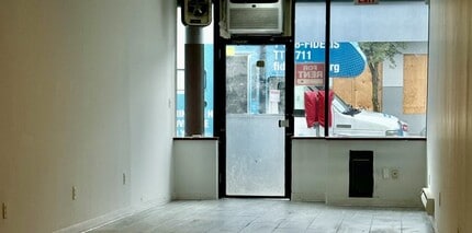 419-421 S Broadway, Yonkers, NY to rent Interior Photo- Image 2 of 2