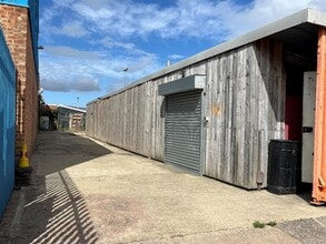 The Runnings, Cheltenham to rent Building Photo- Image 1 of 3