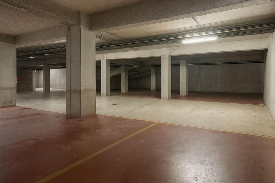 Industrial in Malakoff to rent - Interior Photo - Image 3 of 6