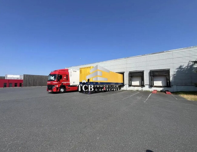 Vente Local d'activités 5 584 m²