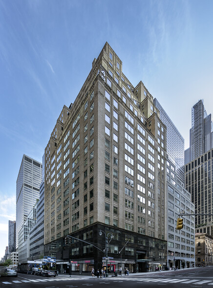 485 Madison Ave, New York, NY for rent - Building Photo - Image 1 of 6