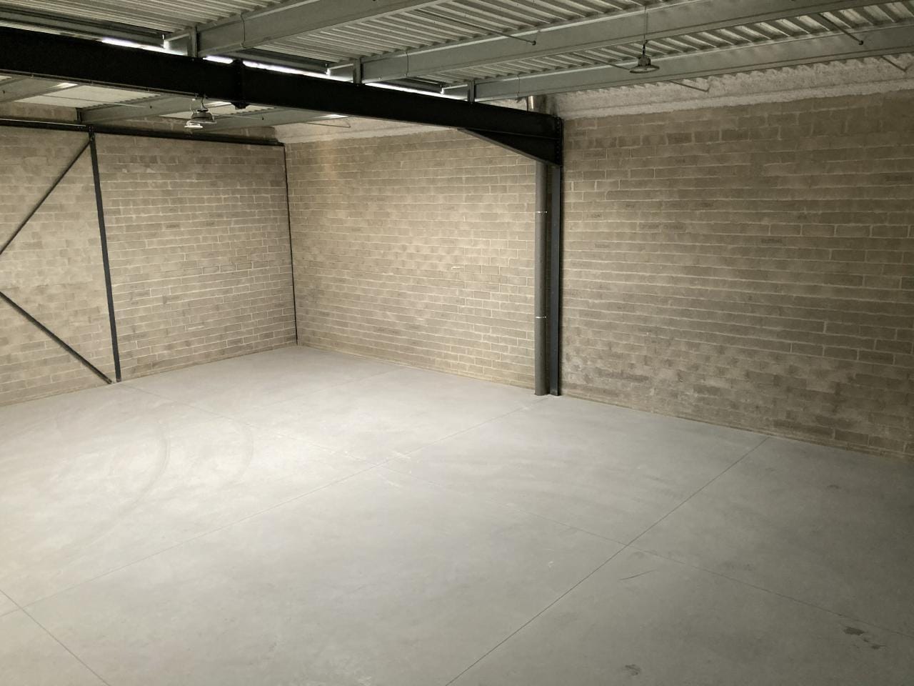 Rue Des Boursaults, Champagne-sur-Oise to rent Interior Photo- Image 1 of 2