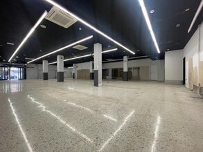Retail in Santa Margarida de Montbui, Barcelona to rent Interior Photo- Image 2 of 10