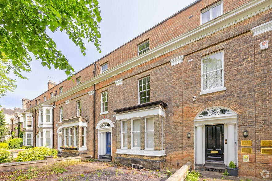 102 New Walk, Leicester to rent - Building Photo - Image 1 of 2