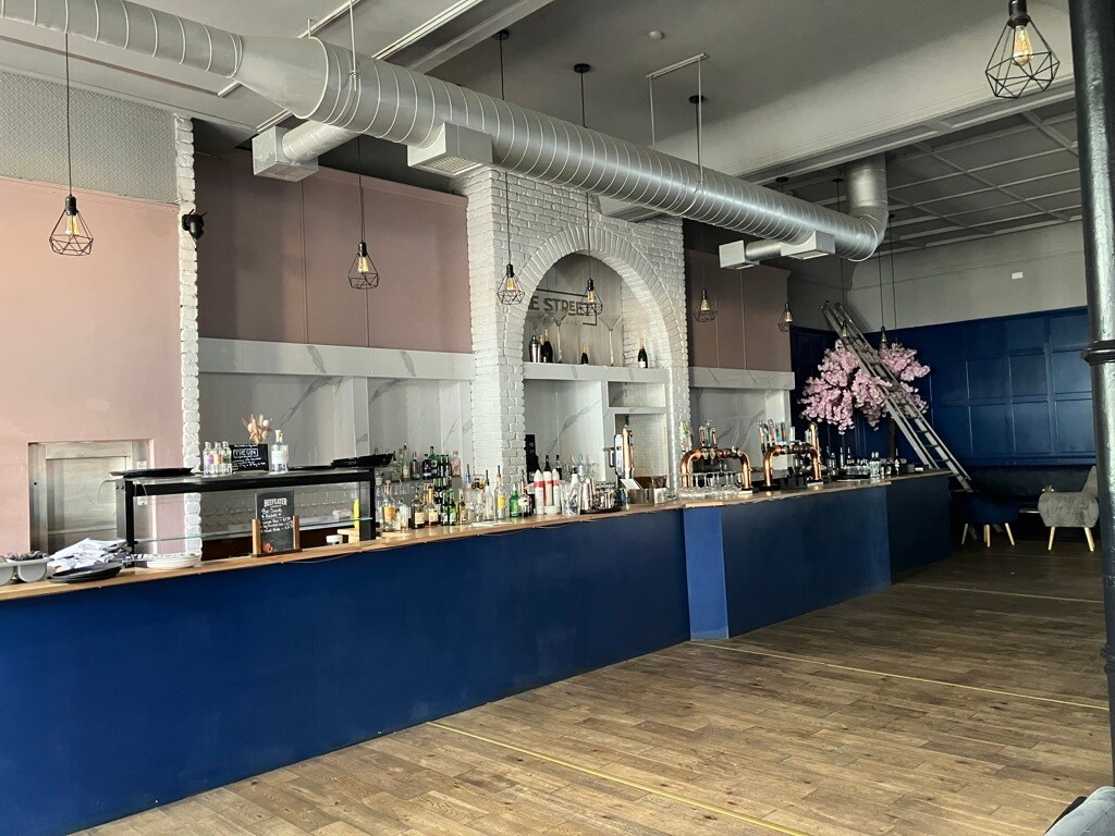 109-110 High St, Kings Lynn to rent Interior Photo- Image 1 of 5