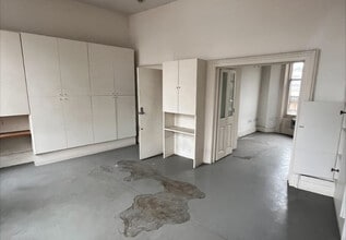 205 Victoria St, London to rent Interior Photo- Image 2 of 4