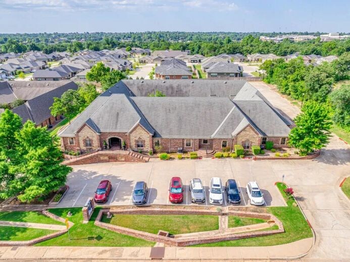 1218 E 9th St, Edmond, OK to rent Building Photo- Image 1 of 20