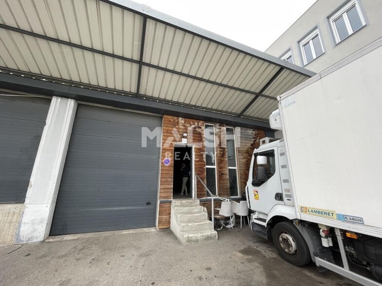 1 Impasse Du Baco, Saint-Priest to rent - Building Photo - Image 3 of 6