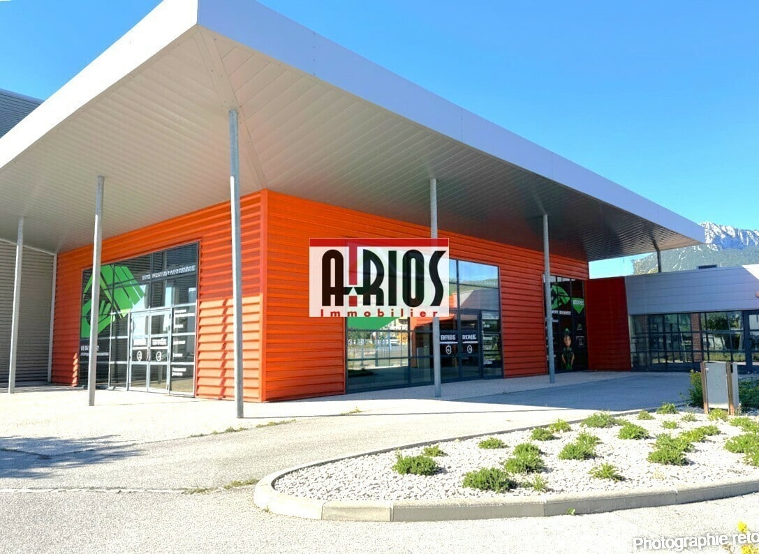 Light Industrial in La Farlède for sale Building Photo- Image 1 of 24