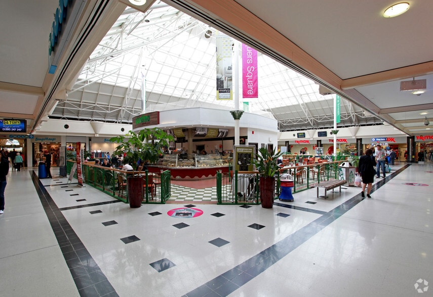 Warespace Pantile Walk, Uxbridge to rent - Interior Photo - Image 2 of 8