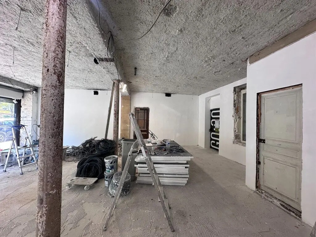 Location Commerce 316 m² - Photo 1