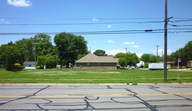 34535 Jefferson Ave, Harrison Township, MI for sale Primary Photo- Image 1 of 1