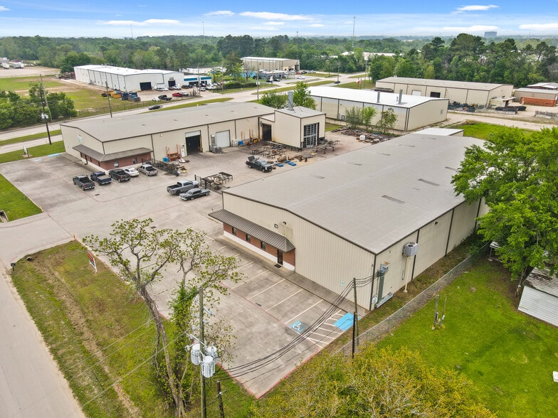 2034 McAulty Rd, Houston, TX to rent - Building Photo - Image 3 of 12