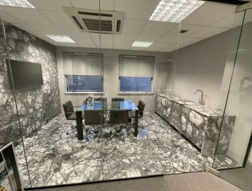 Molly Millars Ln, Wokingham to rent - Interior Photo - Image 3 of 7