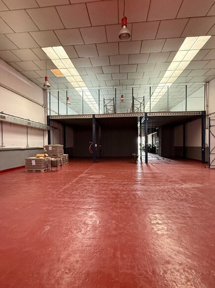 Industrial in Santa Coloma de Cervelló, Barcelona for sale - Interior Photo - Image 2 of 23