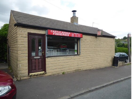 Castle Ave, Brighouse for sale - Primary Photo - Image 1 of 1