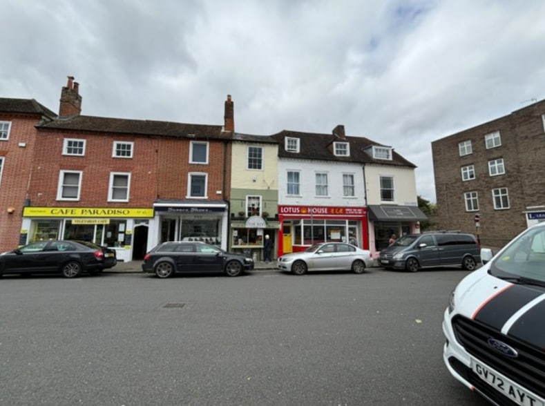47 North St, Chichester to rent - Building Photo - Image 2 of 3