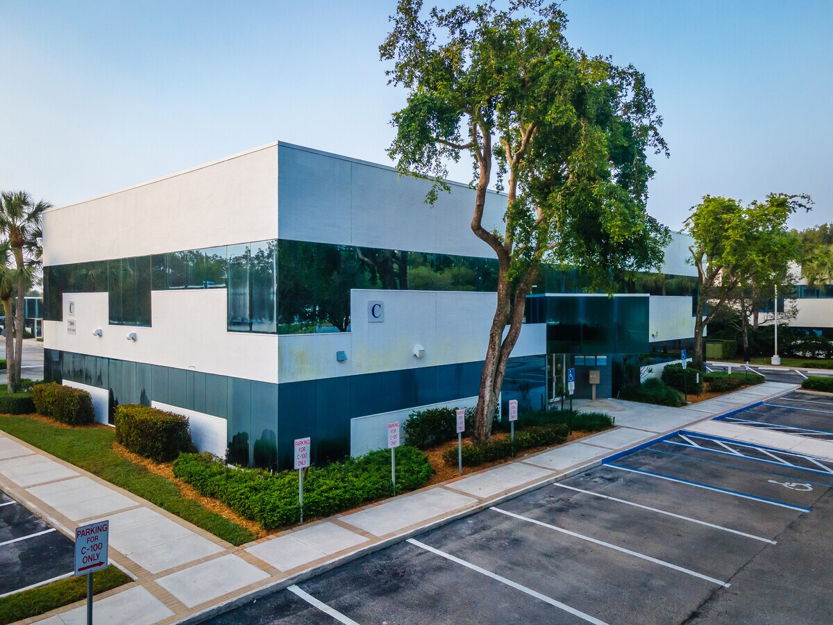 7800 Peters Rd, Plantation, FL 33324 8000 Peters Rd Office Park