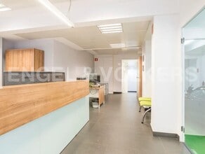 Office / Retail in Barcelona, Barcelona to rent Interior Photo- Image 2 of 4