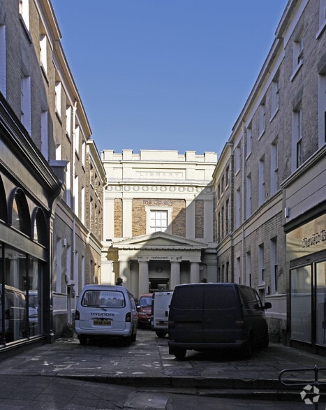 4-5 Guildhall Hl, Norwich to rent - Building Photo - Image 3 of 4