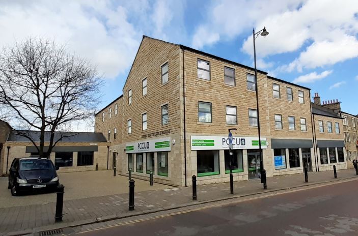 66 Market St, Colne to rent Building Photo- Image 1 of 6