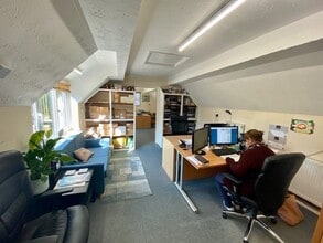 50 High St, Hungerford to rent Interior Photo- Image 2 of 2