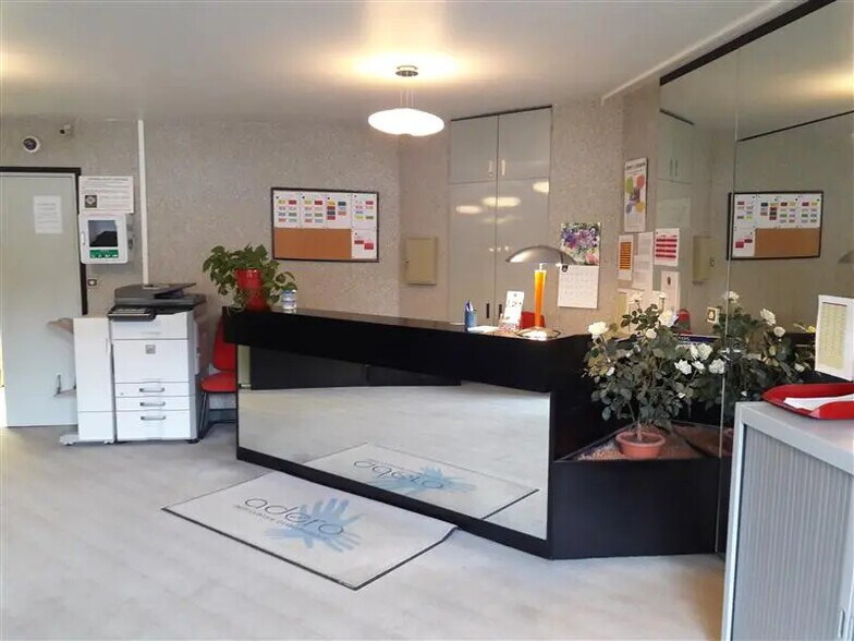 Office in Lognes to rent - Lobby - Image 1 of 5