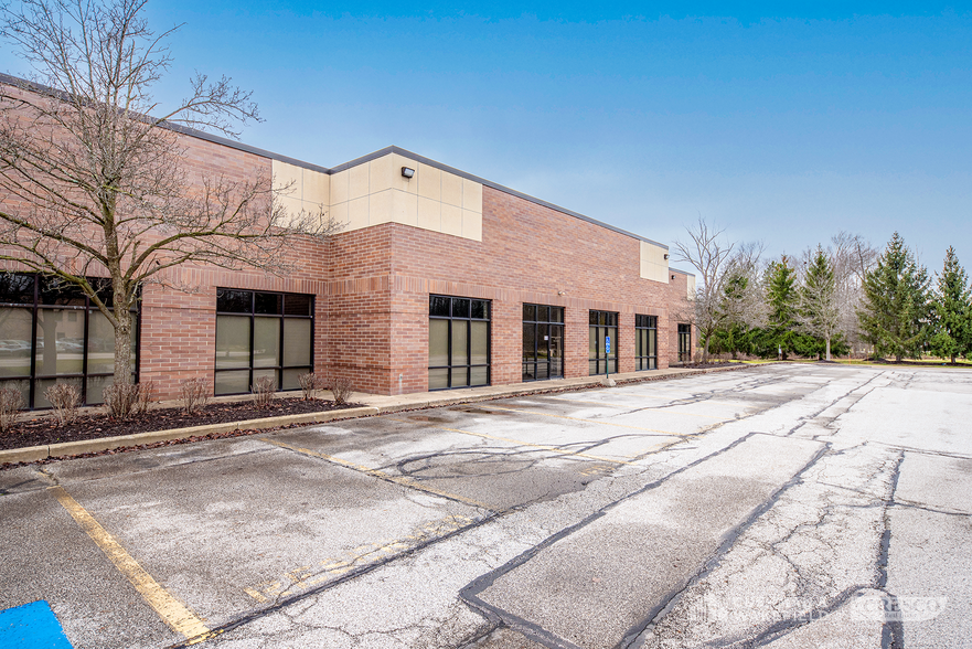 6565 Davis Industrial Pky, Solon, OH for rent - Building Photo - Image 1 of 18