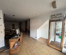 200-204 Brighton Rd, Coulsdon to rent Interior Photo- Image 2 of 6