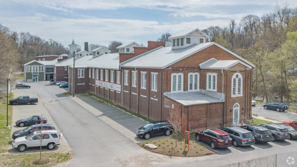 3300 Clipper Mill Rd, Baltimore, MD for rent - Primary Photo - Image 1 of 42