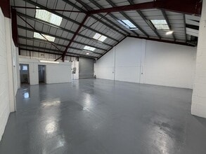 Redhills Rd, South Woodham Ferrers to rent Interior Photo- Image 2 of 4