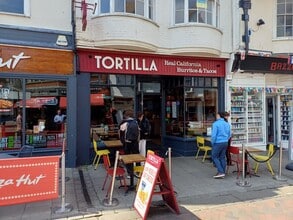 38 High St, Canterbury to rent Building Photo- Image 2 of 6